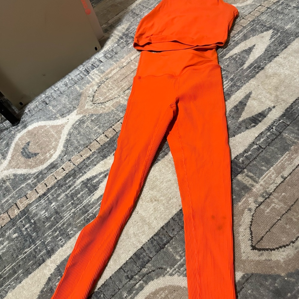 Marching Athleta set Crossover rib 7/8 tight + Conccious crop